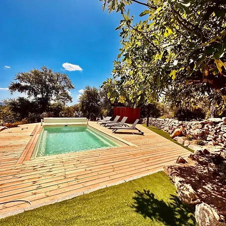 With Pool Near Vecchio Quiet *