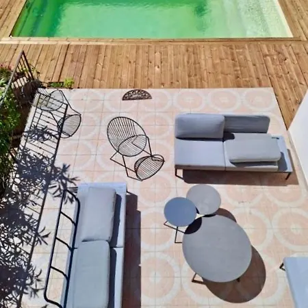 With Pool Near Vecchio Quiet